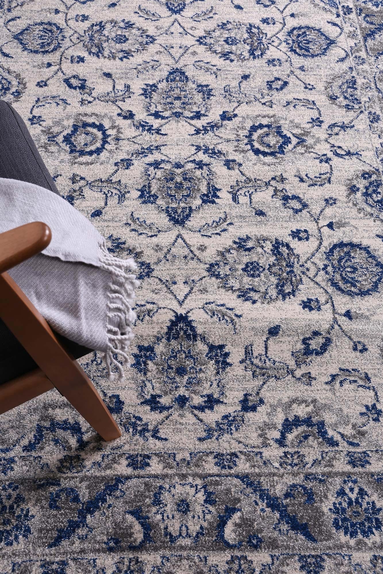 delicate-cassandra-blue-ivory-rug 160x230