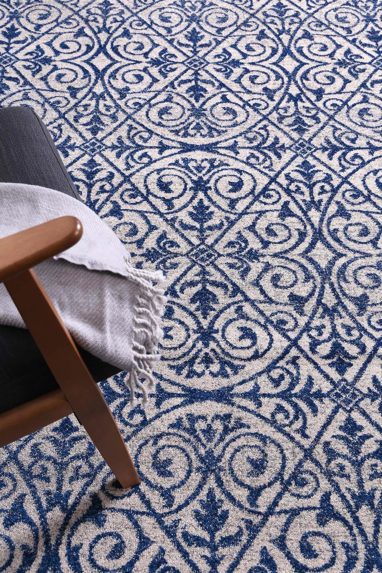 delicate-katherine-blue-ivory-rug 200x290